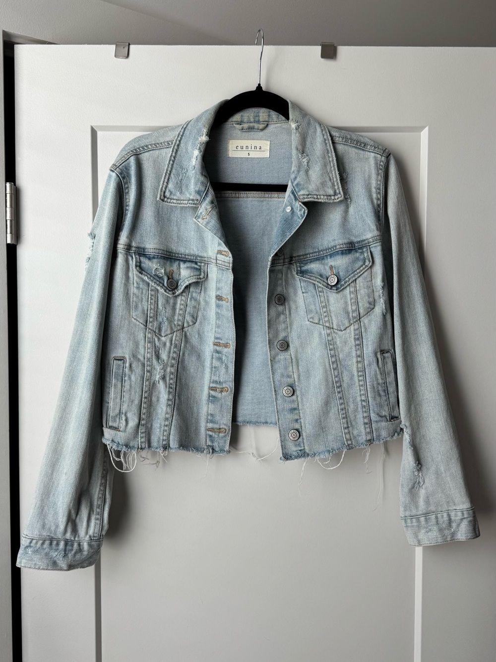 eunina Light Wash Cropped Denim Jacket - Pale Blue
